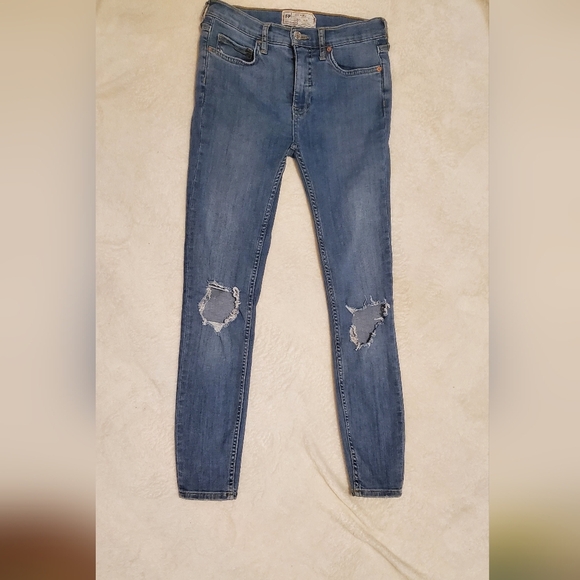 Free People Blue Skinny Distressed Jeans - Picture 4 of 7